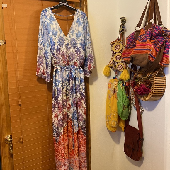 City Chic Cassie Faux Wrap Dress - Picture 9 of 9